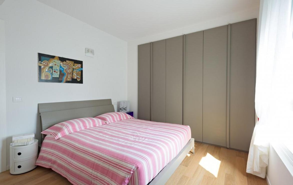 The Sunshine - Apartments With Pool Musso Екстериор снимка