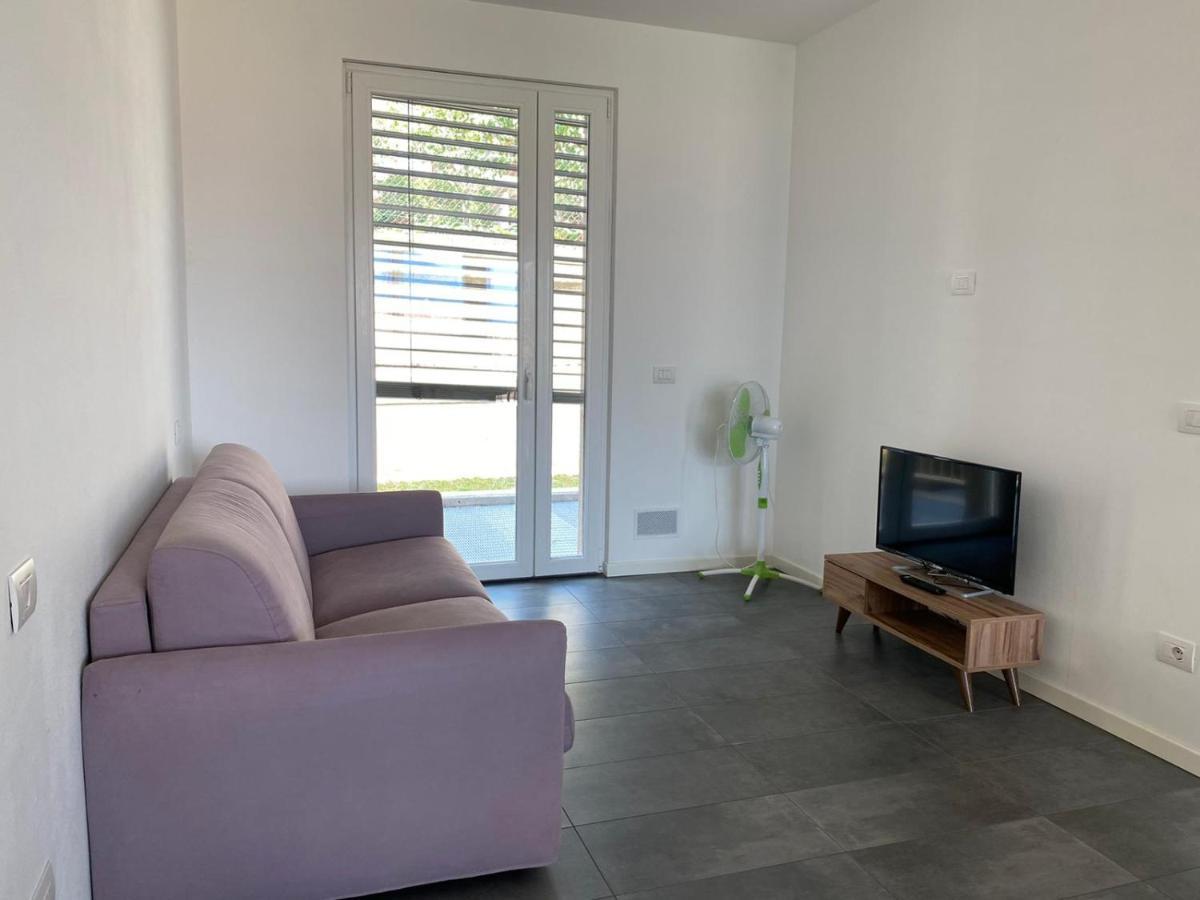 The Sunshine - Apartments With Pool Musso Екстериор снимка